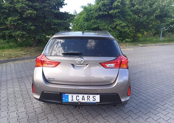 Toyota Auris cena 37900 przebieg: 72000, rok produkcji 2013 z Sulechów małe 379